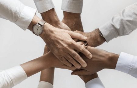 Πώς μια μικρομεσαία επιχείρηση μπορεί να βελτιώσει το εργασιακό περιβάλλον